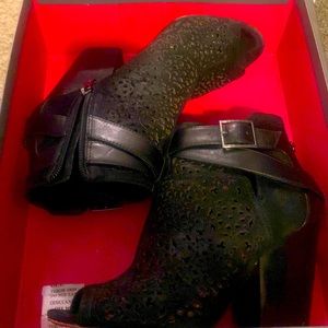 Nubuck Veg Vachetta Bootie